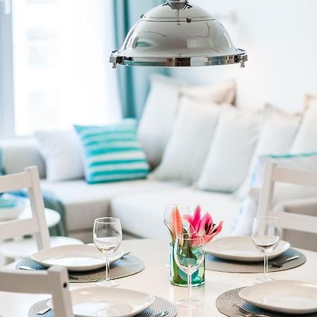 Plac Unii Aquamarine Premium Apartment Гдиня Екстериор снимка