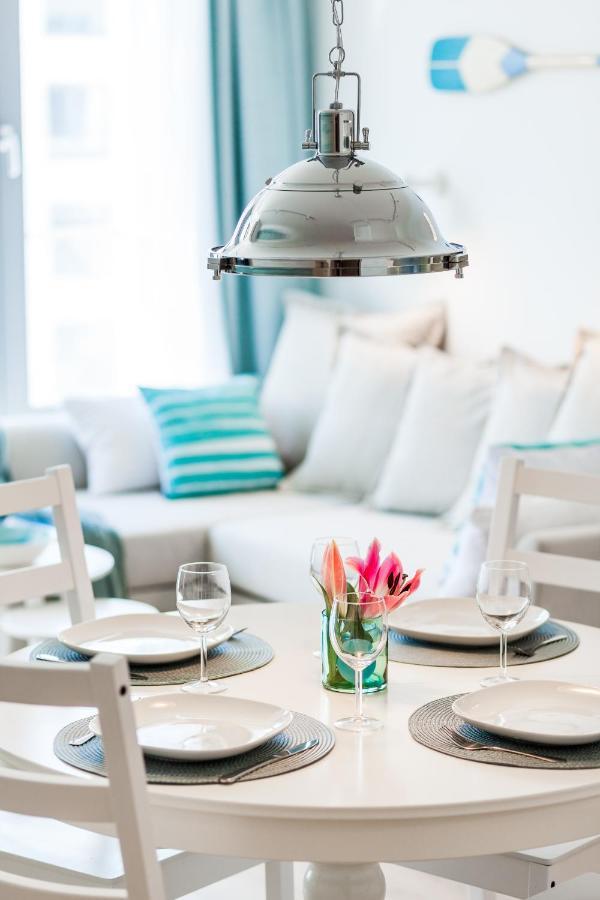 Plac Unii Aquamarine Premium Apartment Гдиня Екстериор снимка