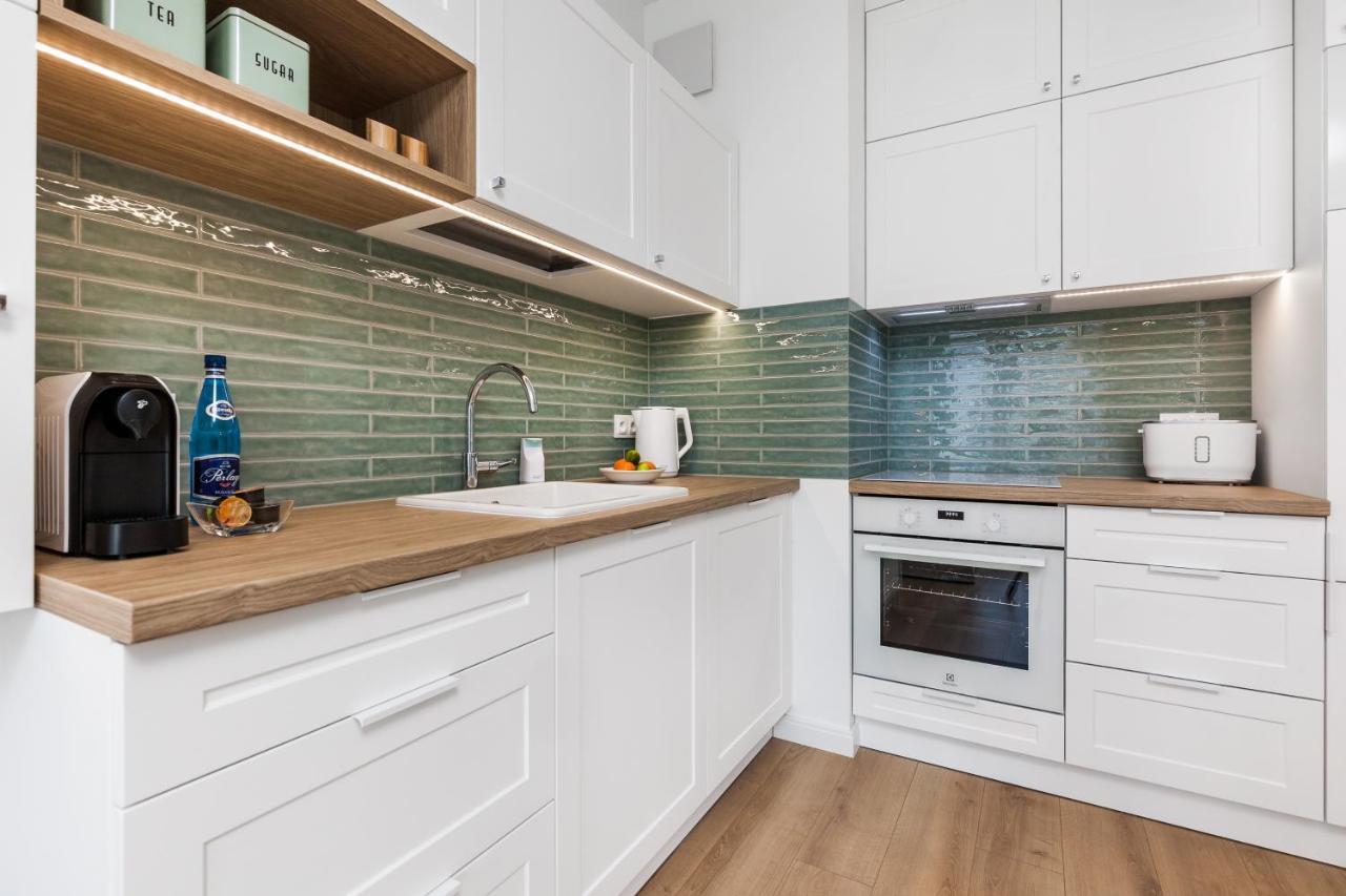 Plac Unii Aquamarine Premium Apartment Гдиня Екстериор снимка